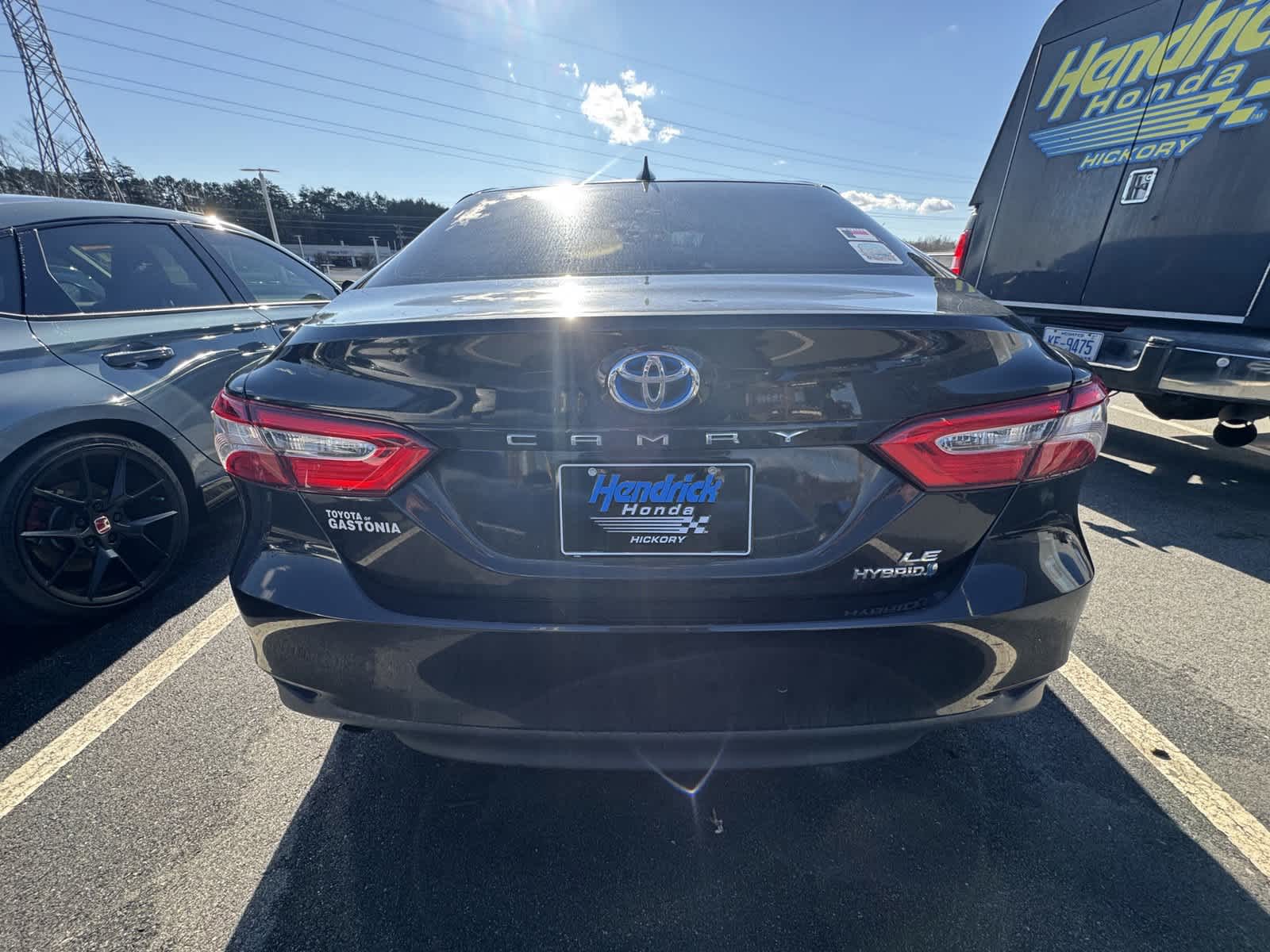 2020 Toyota Camry Hybrid LE 7