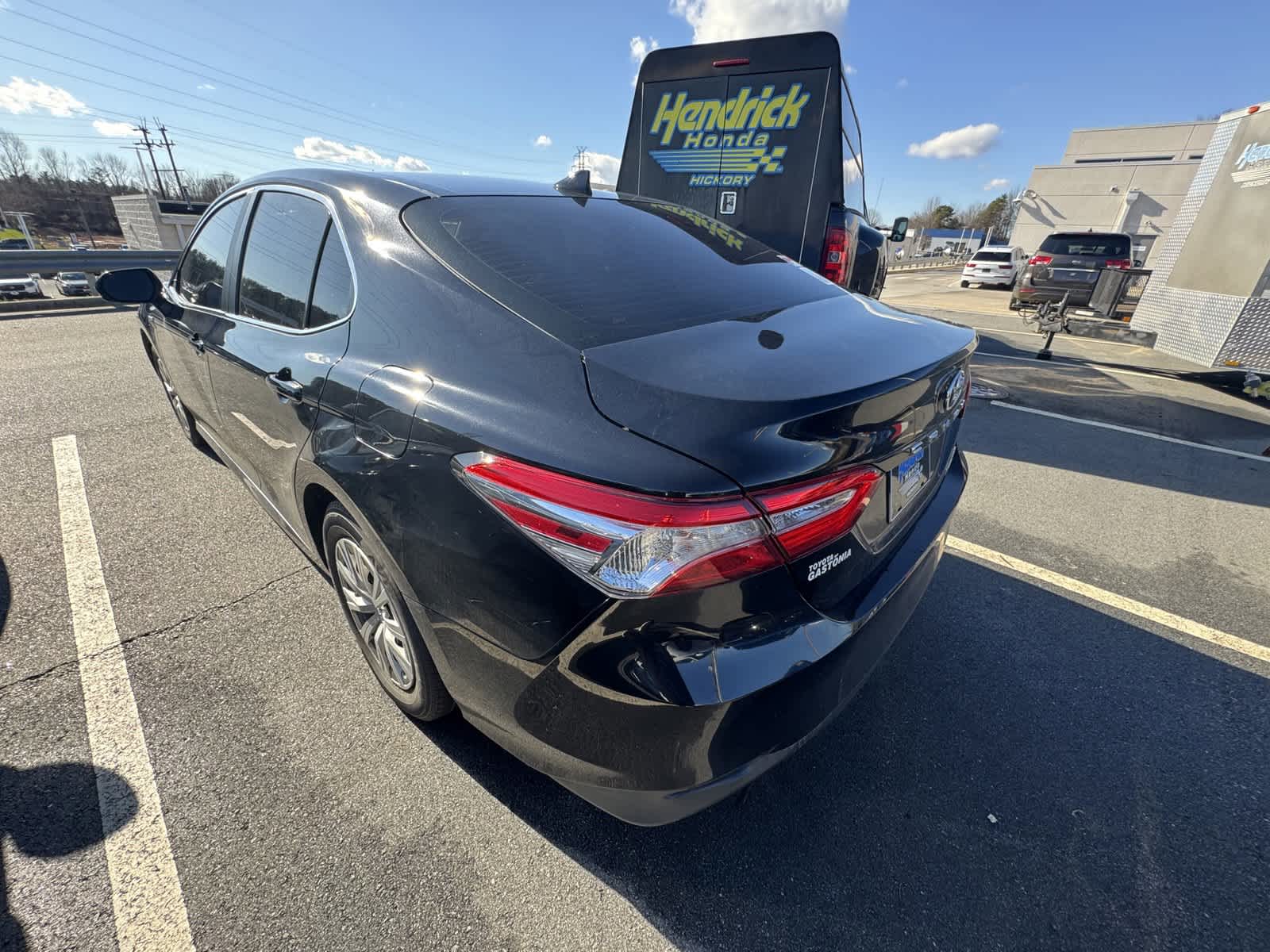 2020 Toyota Camry Hybrid LE 6