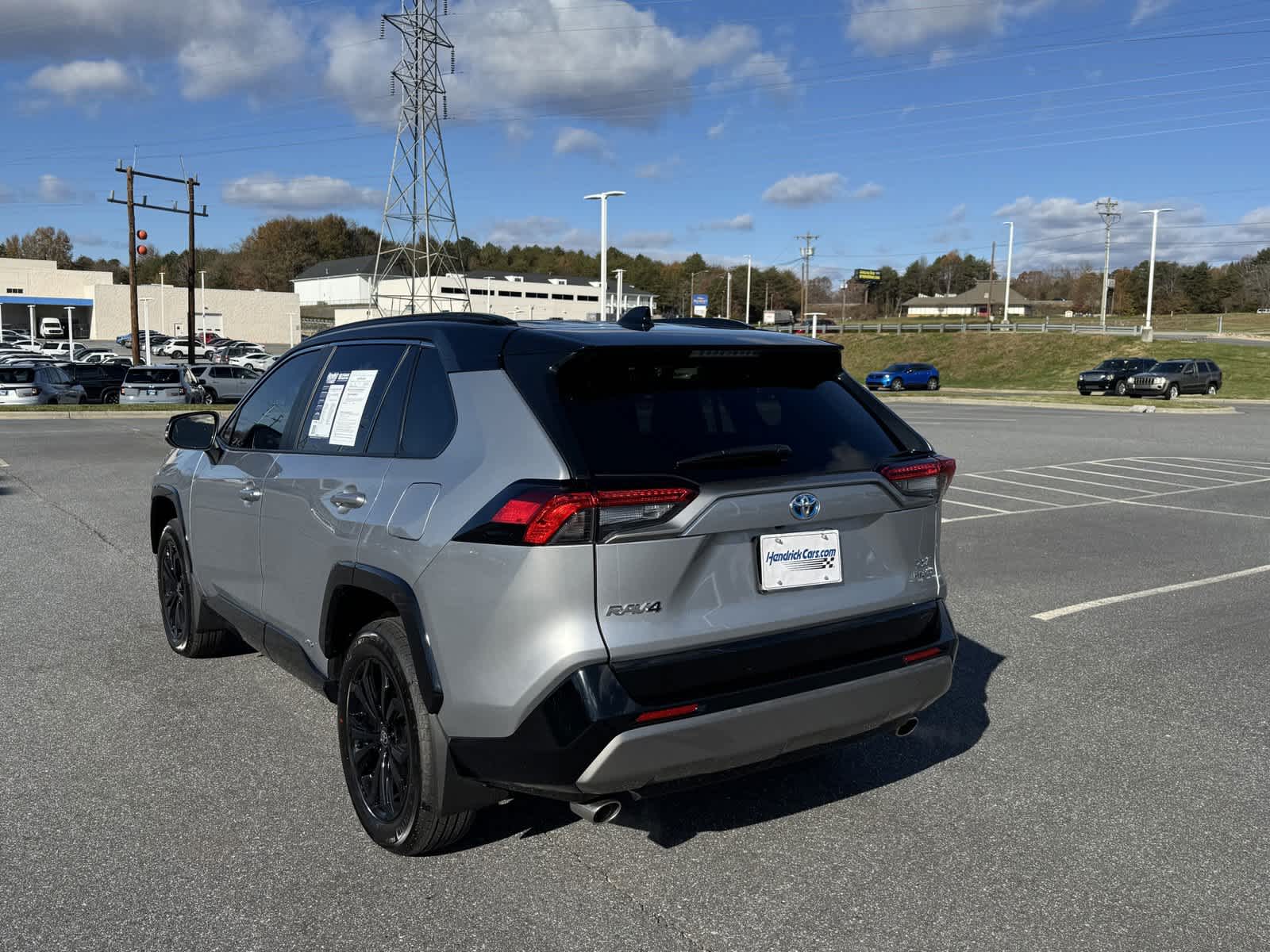 2024 Toyota RAV4 Hybrid XSE 9