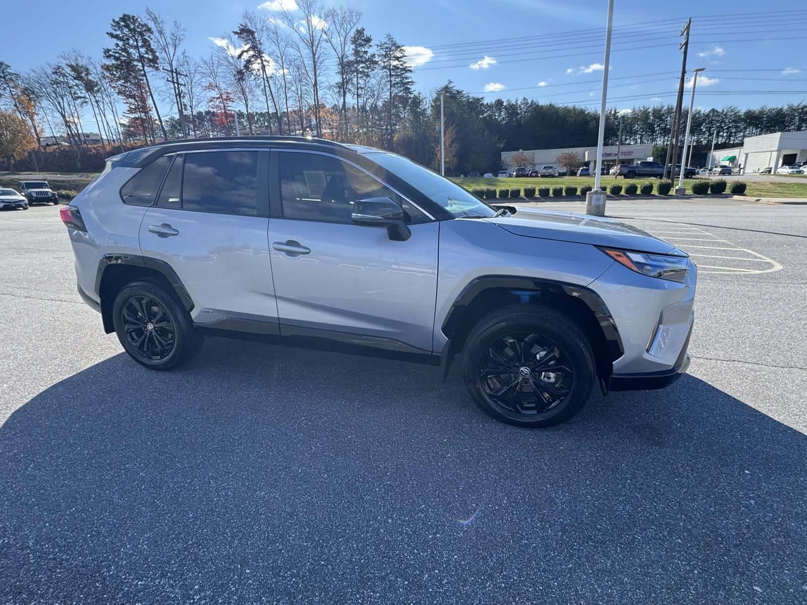 2024 Toyota RAV4 Hybrid XSE 4