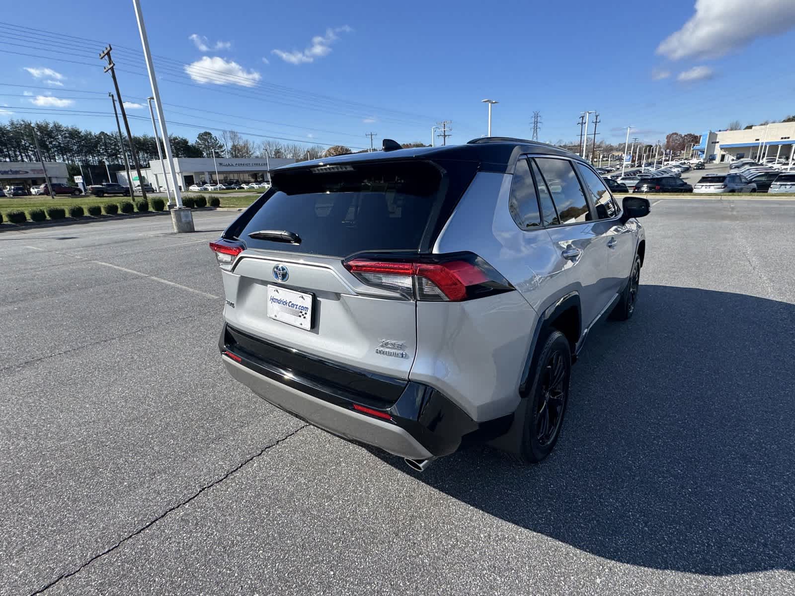 2024 Toyota RAV4 Hybrid XSE 13