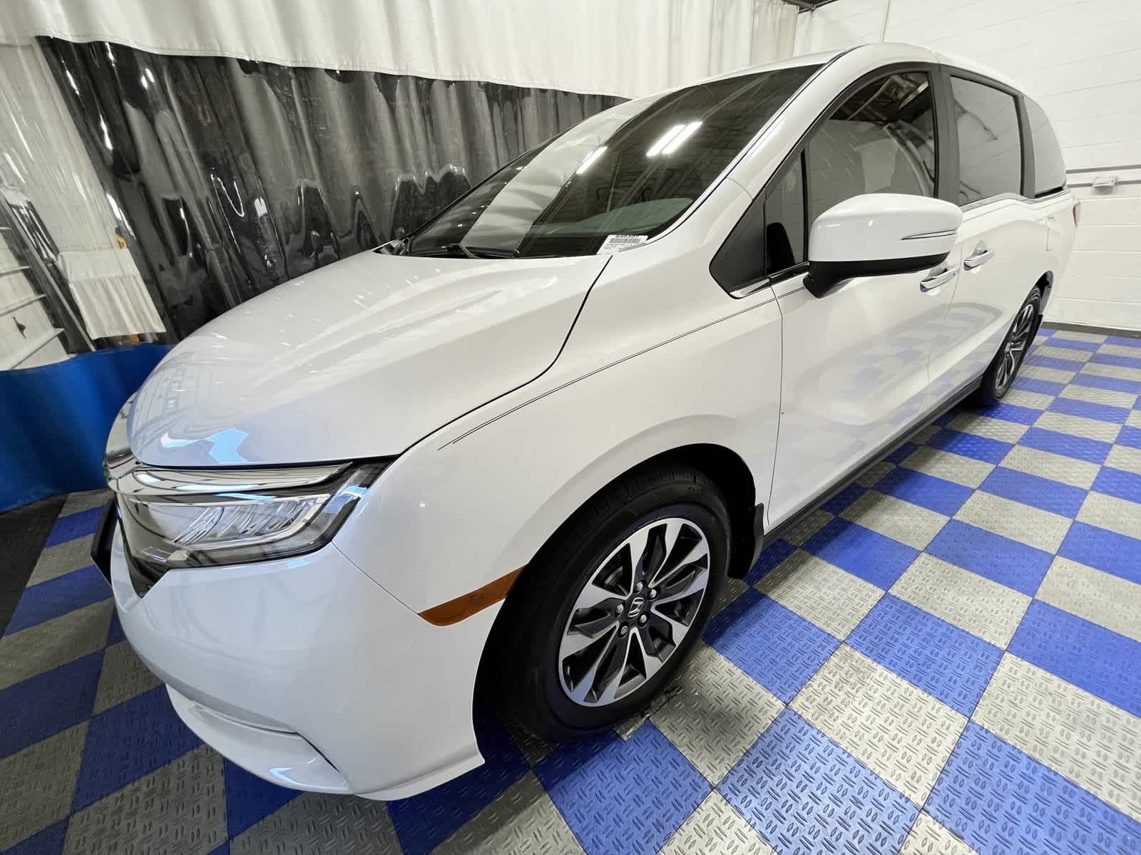 2024 Honda Odyssey EX-L 4