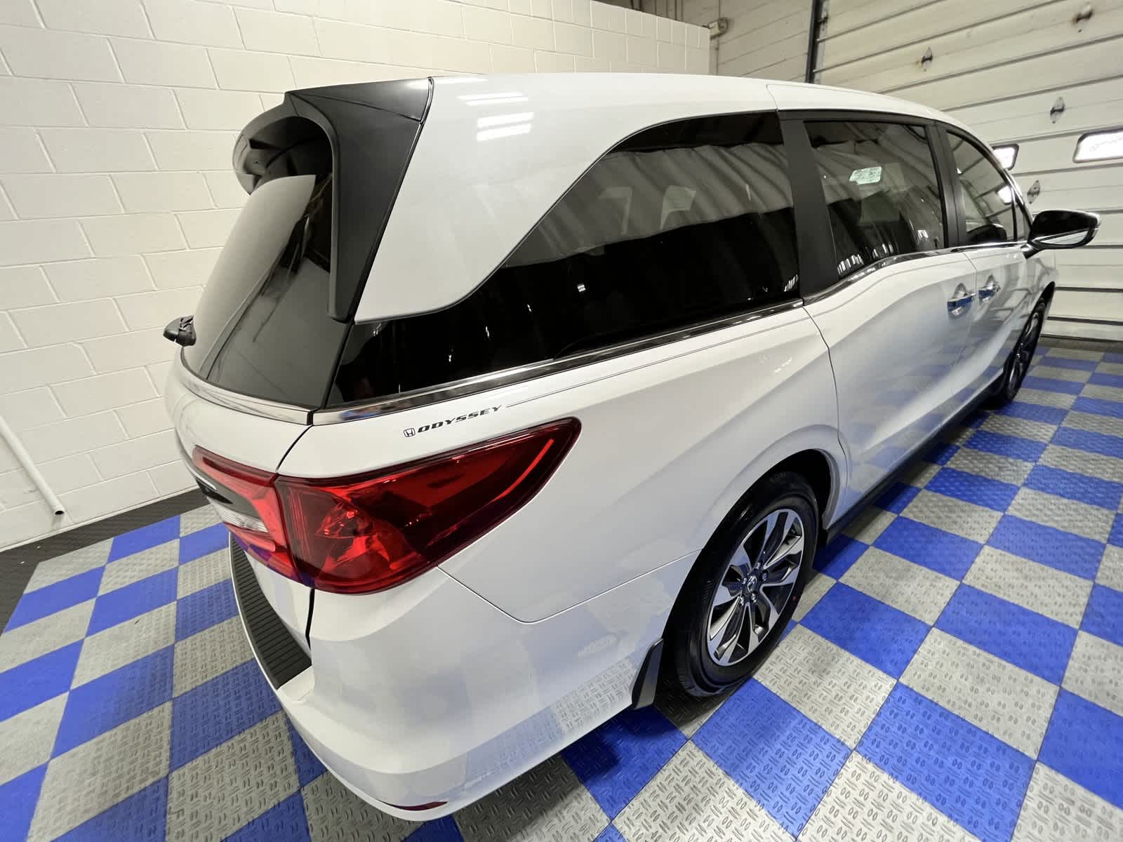 2024 Honda Odyssey EX-L 8