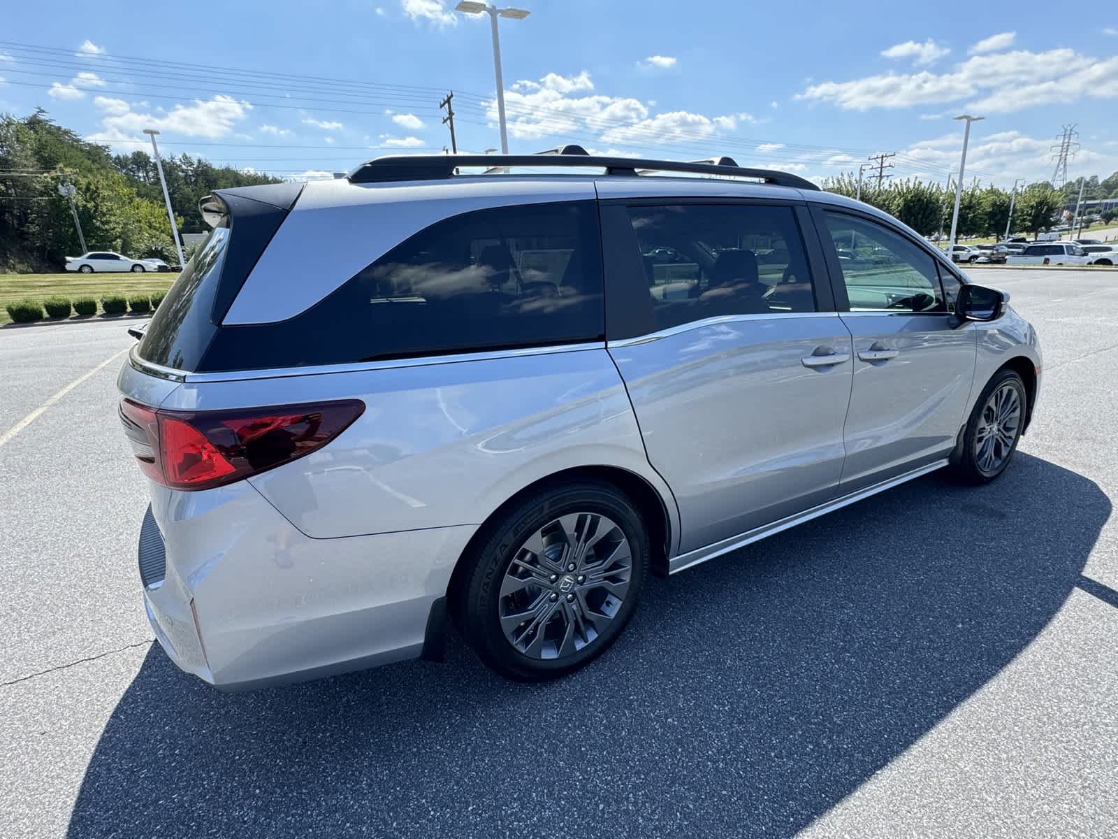 2025 Honda Odyssey Touring 8