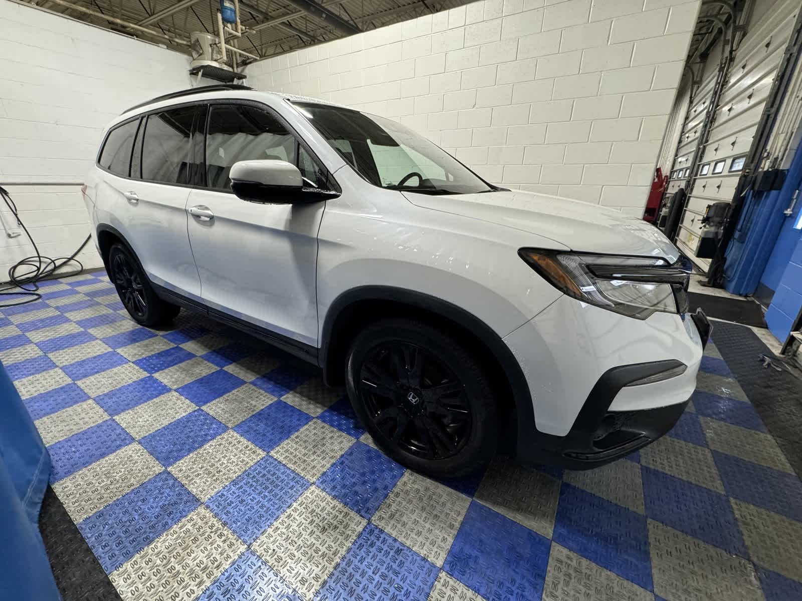 2021 Honda Pilot Black Edition 2