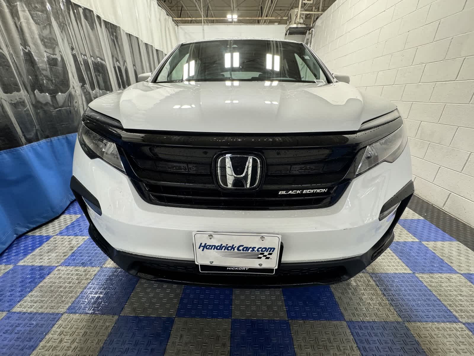 2021 Honda Pilot Black Edition 3