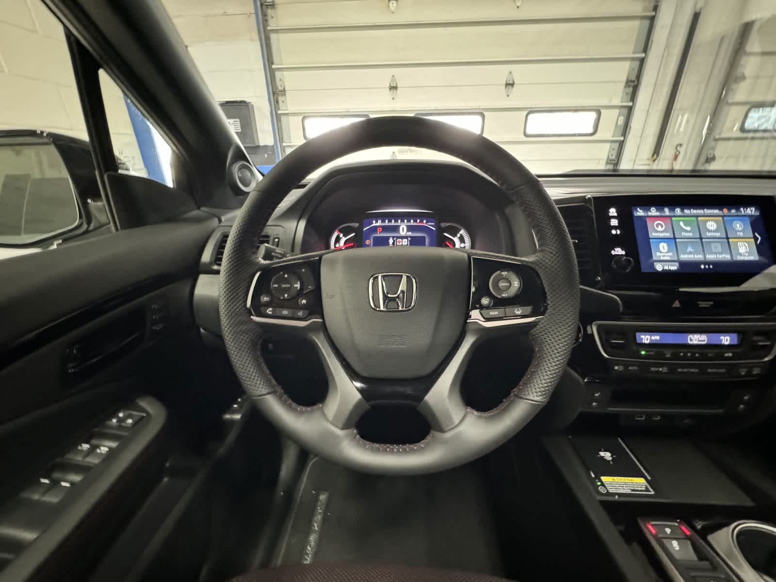 2025 Honda Passport Black Edition 26