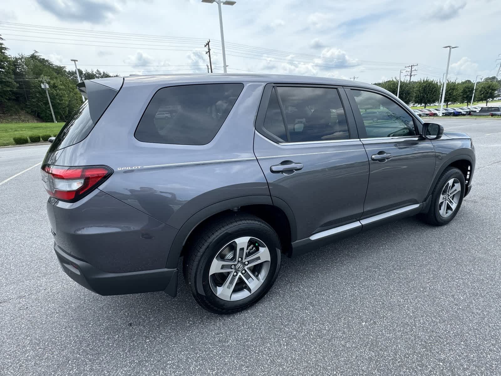 2025 Honda Pilot EX-L 8