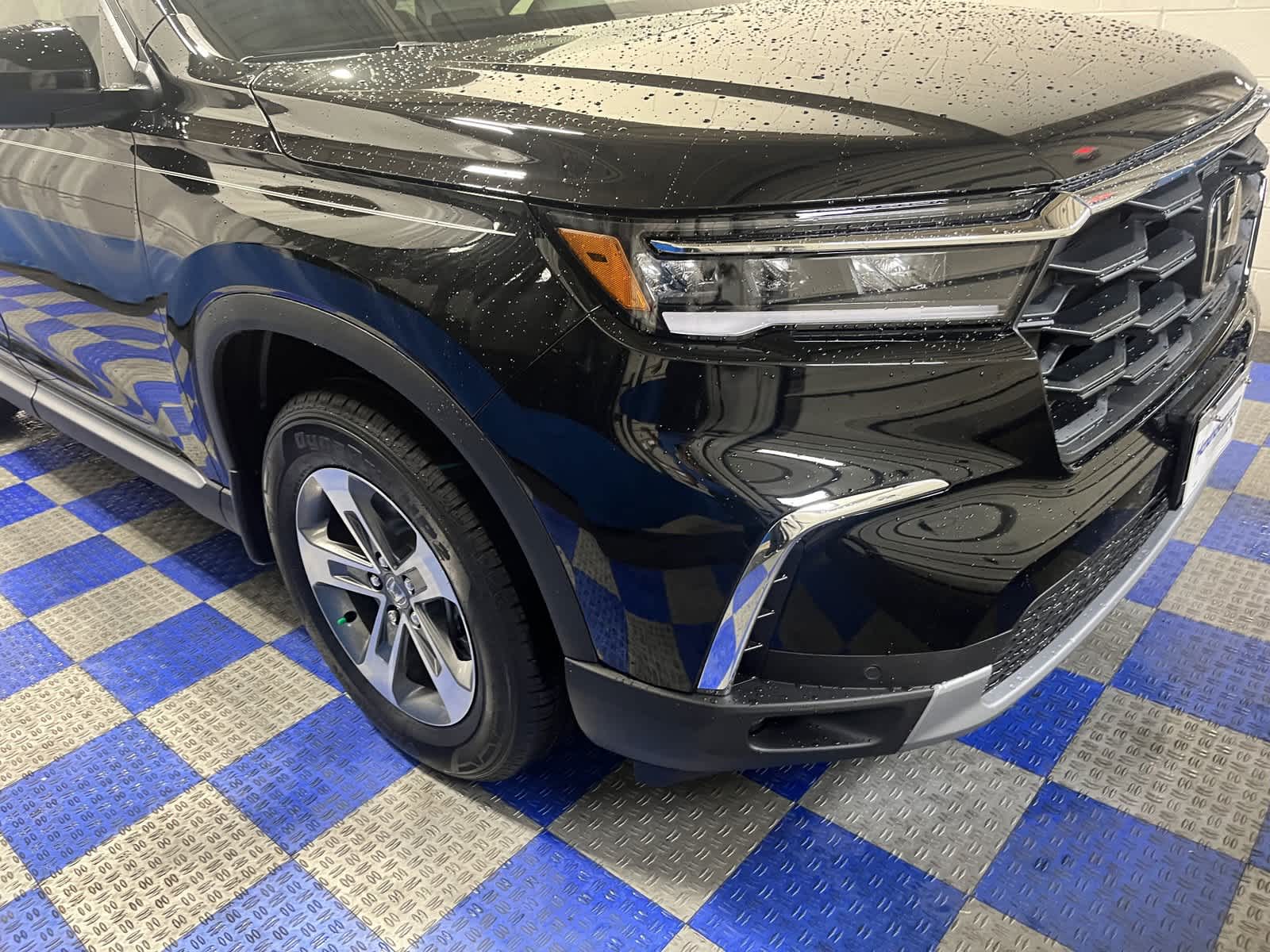 2025 Honda Pilot EX-L 2