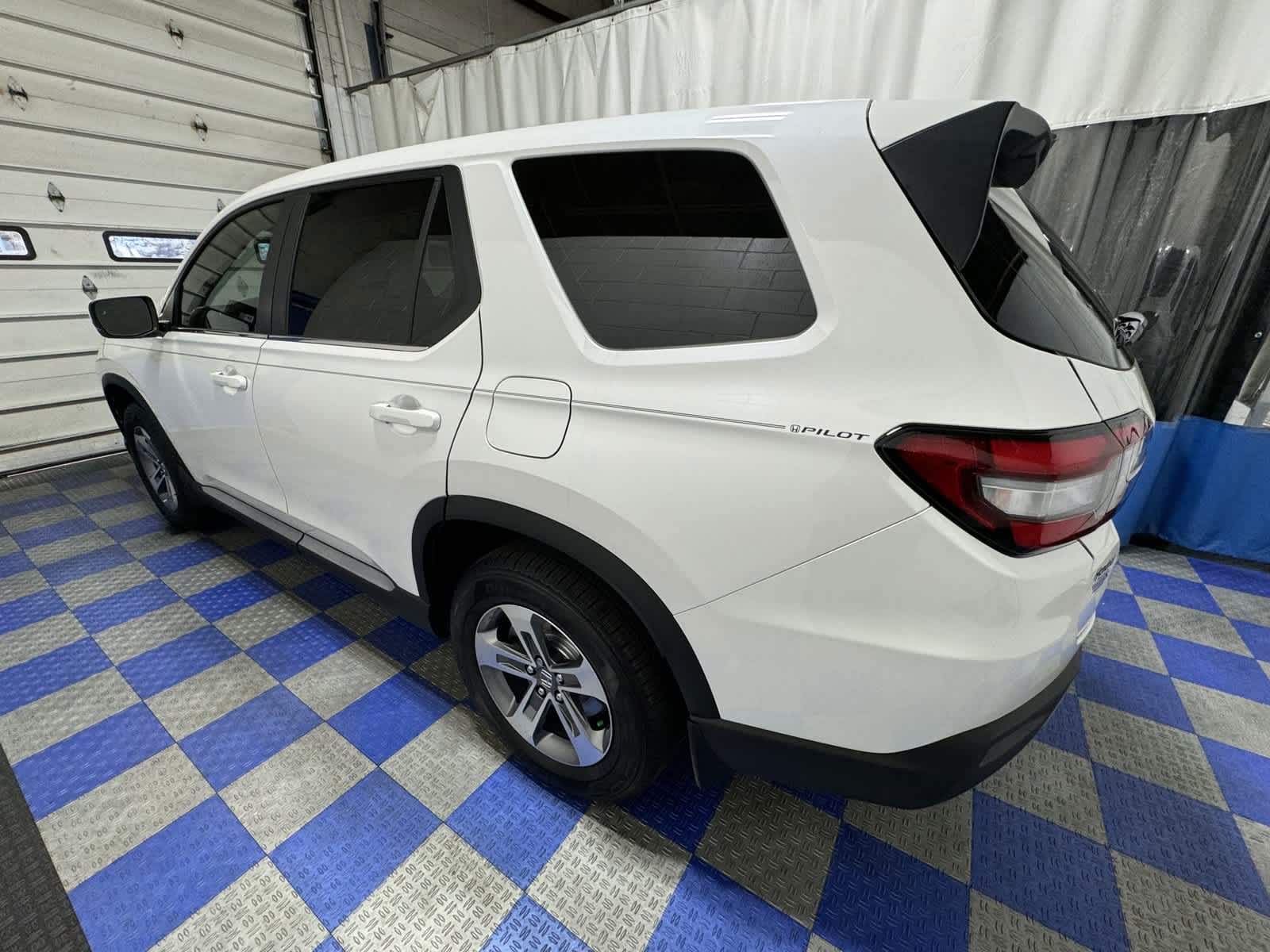 2025 Honda Pilot EX-L 5