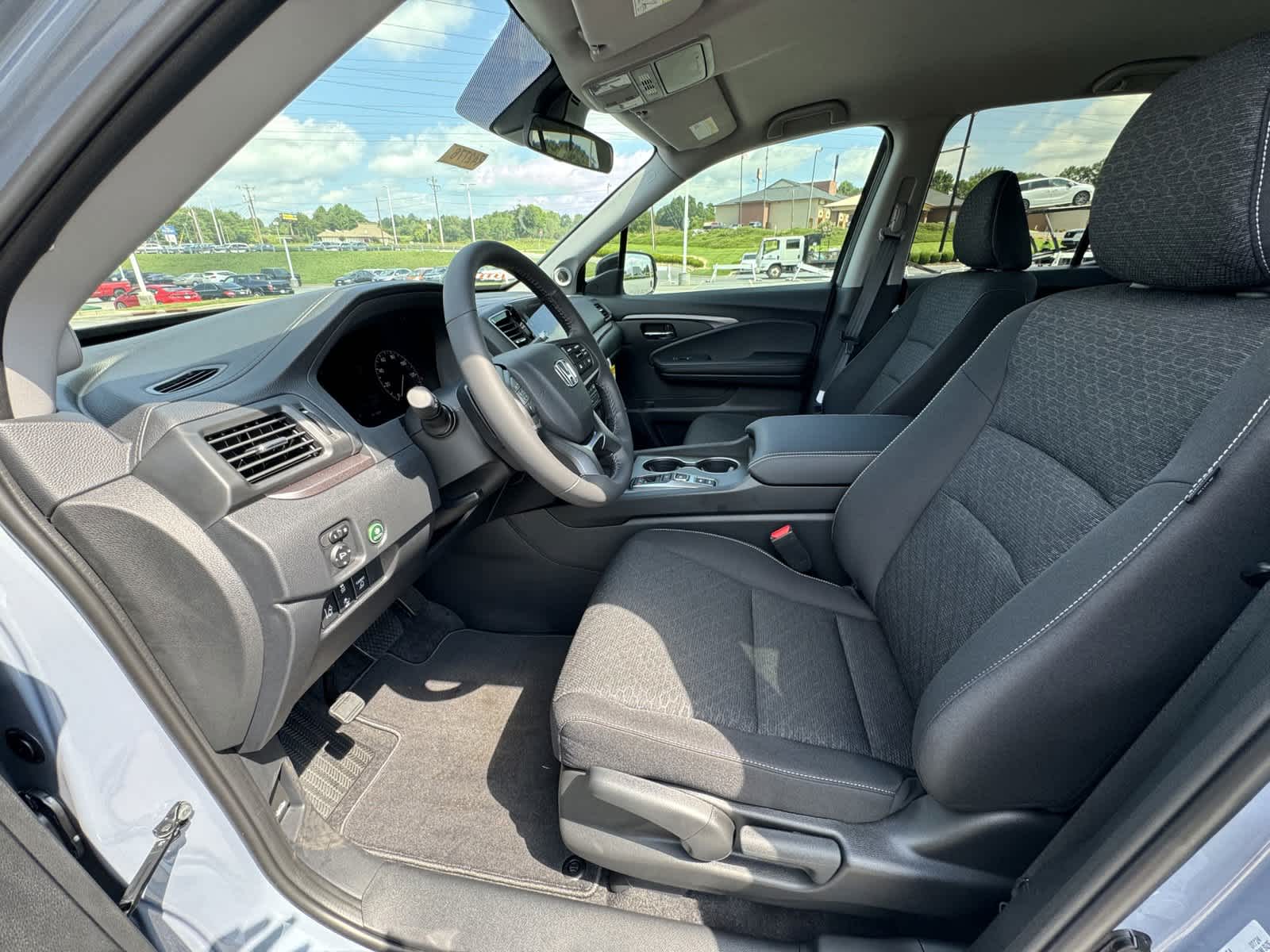 2025 Honda Ridgeline Sport AWD 10