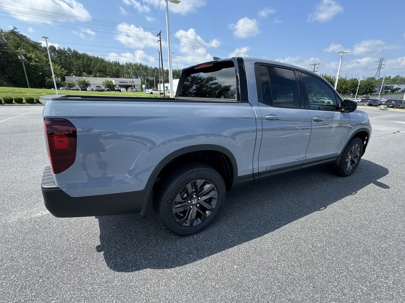 2025 Honda Ridgeline Sport AWD 8