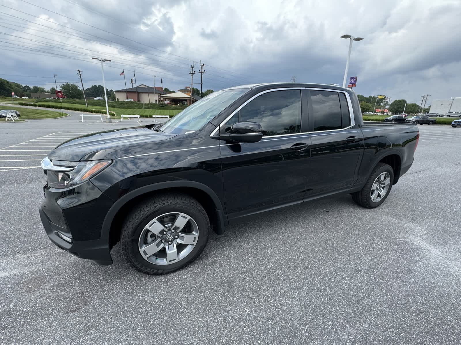 2025 Honda Ridgeline RTL AWD 4