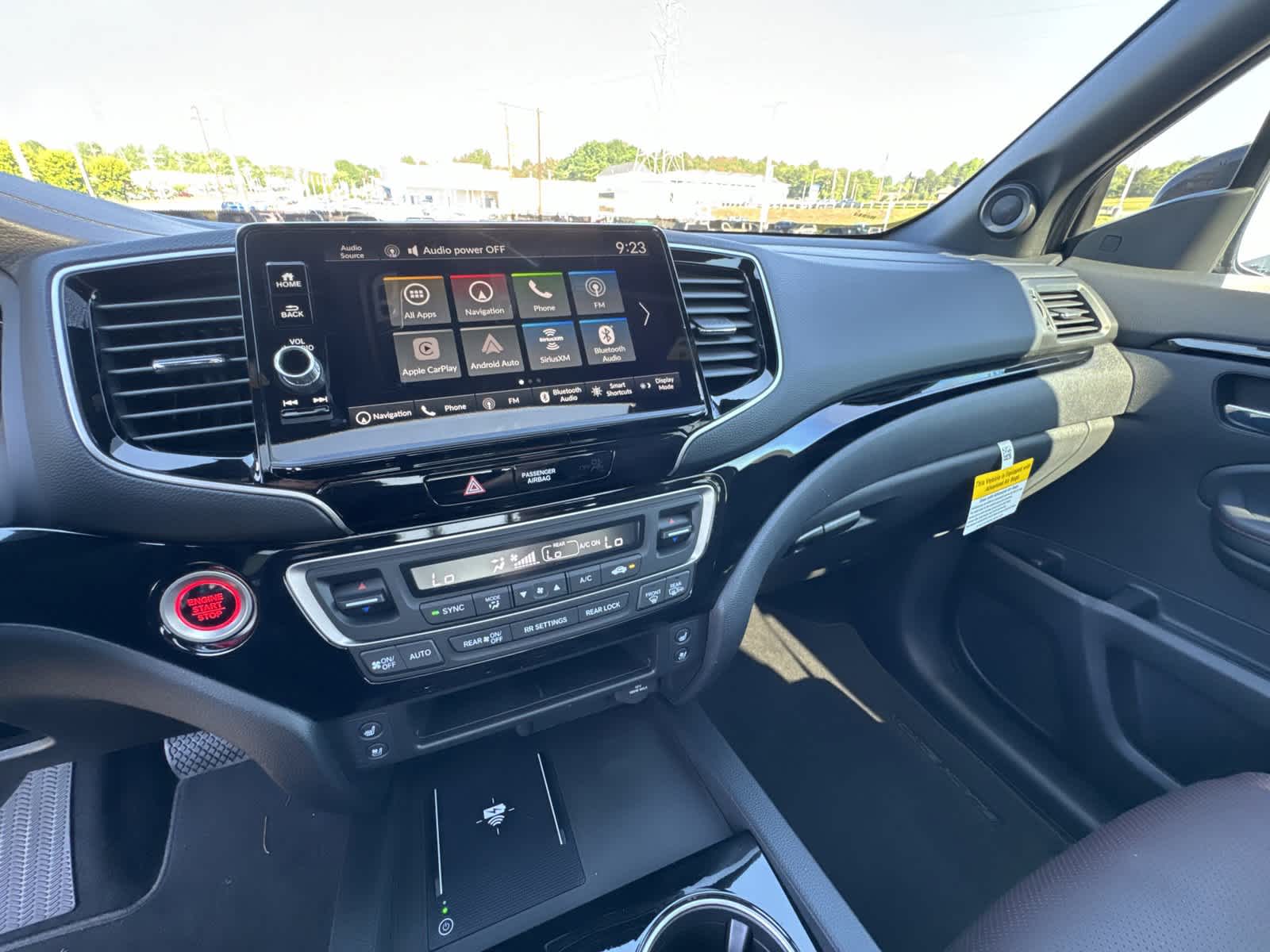 2025 Honda Ridgeline Black Edition AWD 15