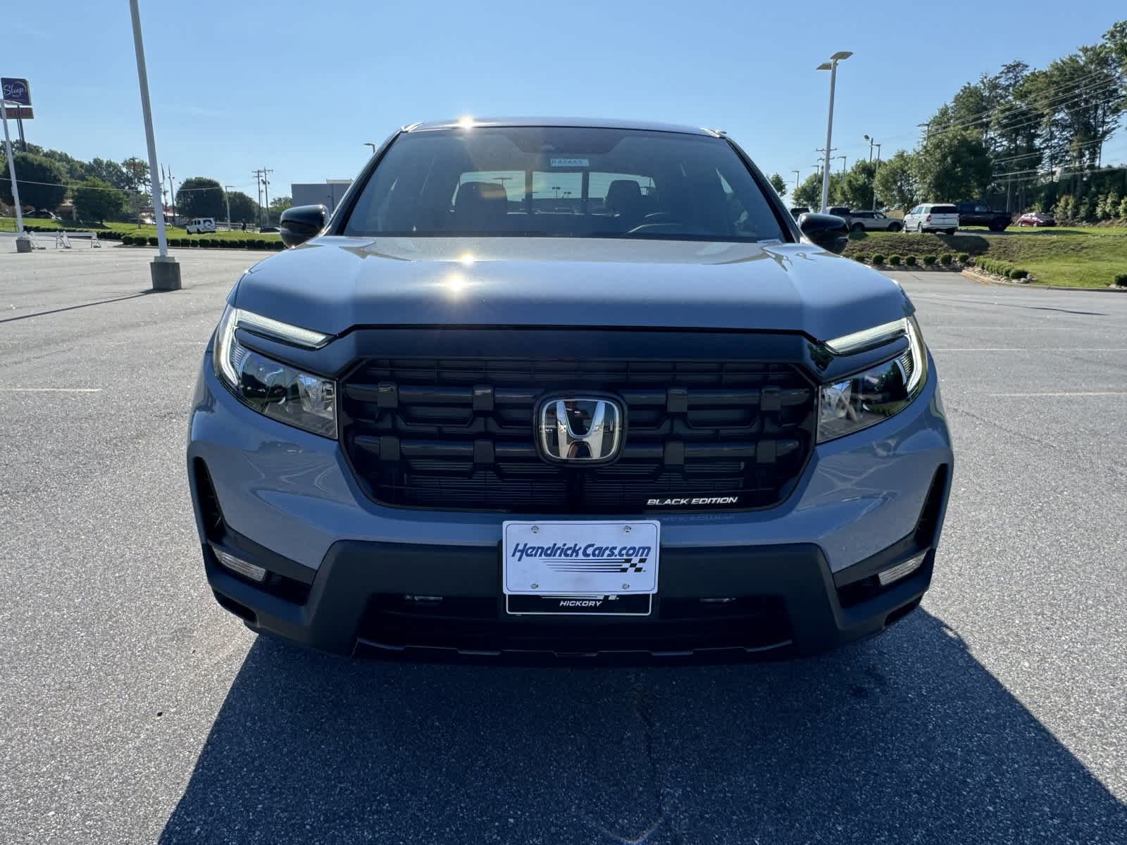 2025 Honda Ridgeline Black Edition AWD 3