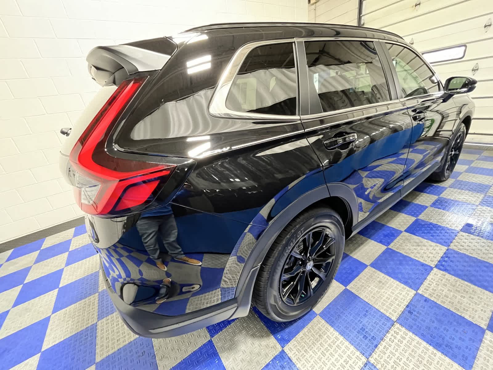 2025 Honda CR-V Hybrid Sport-L 8