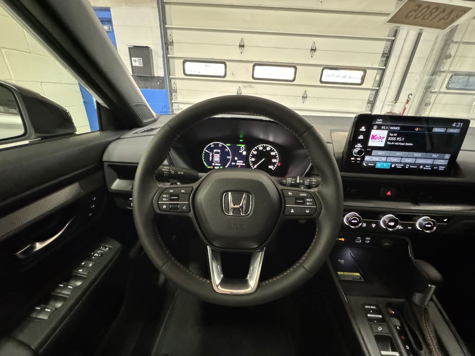 2025 Honda CR-V Hybrid Sport-L 27
