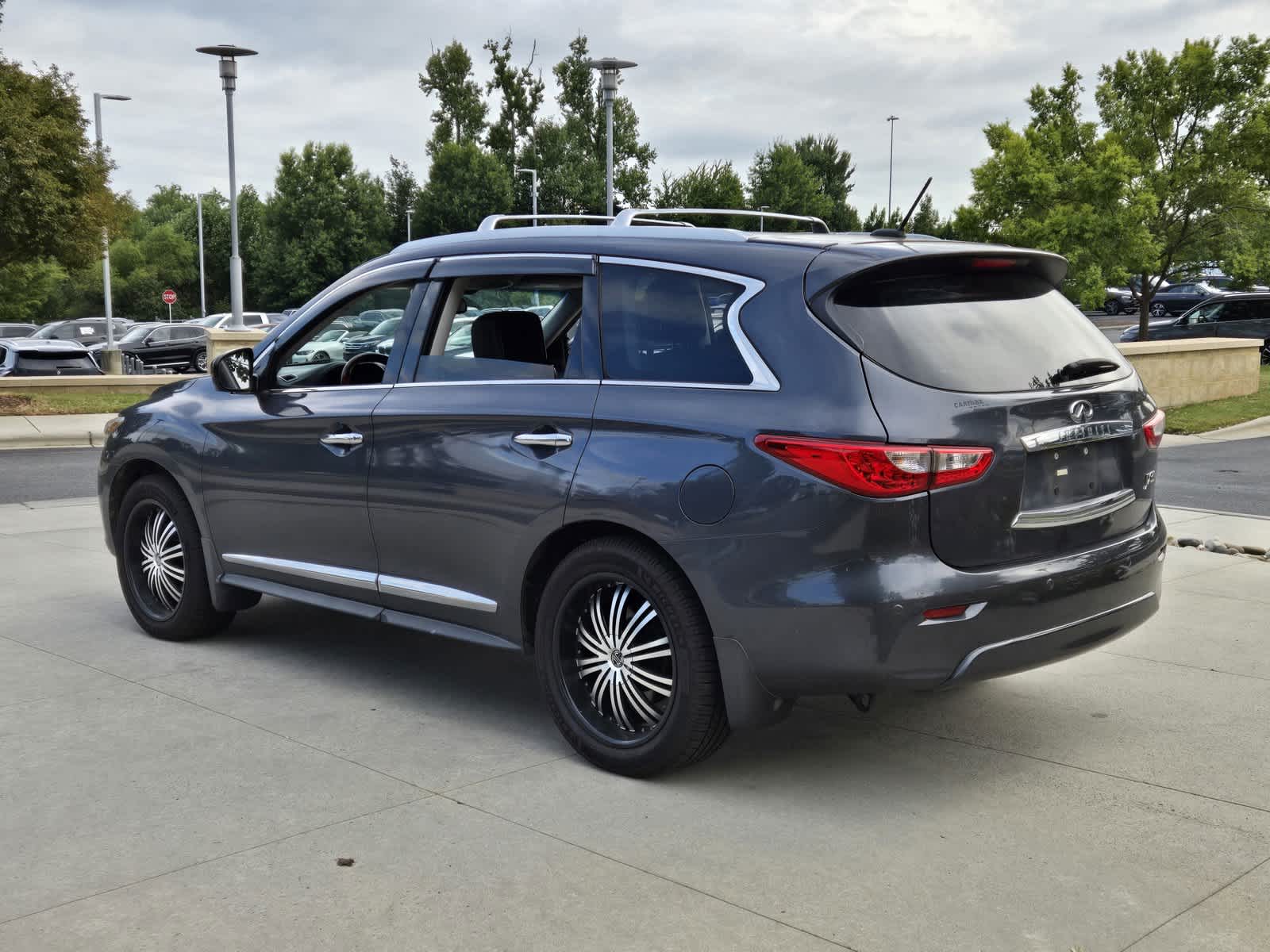 2013 INFINITI JX35  6