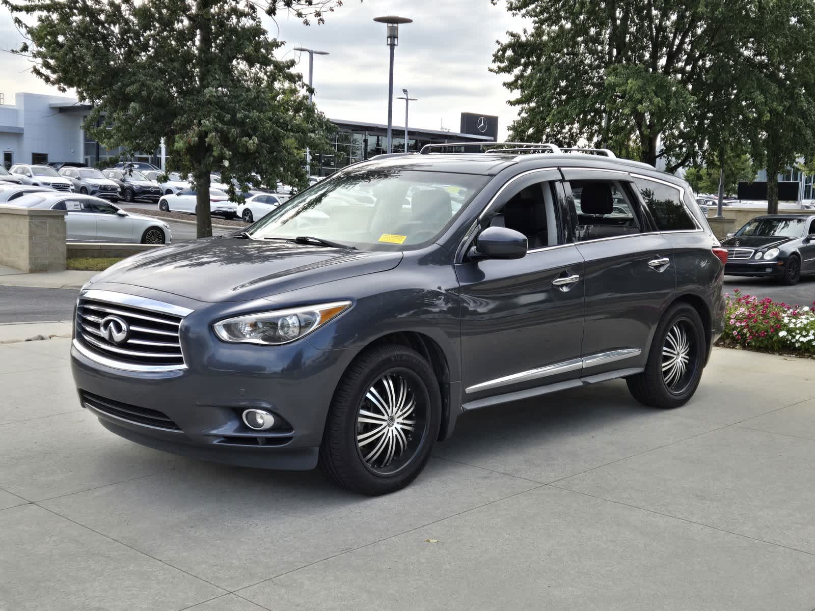 2013 INFINITI JX35  4