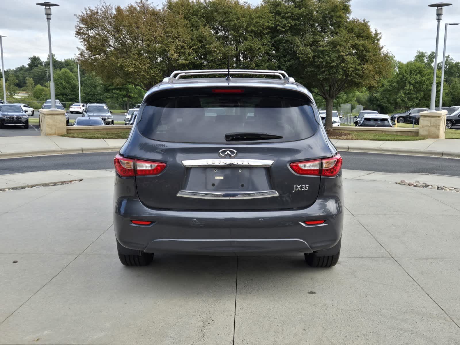 2013 INFINITI JX35  10