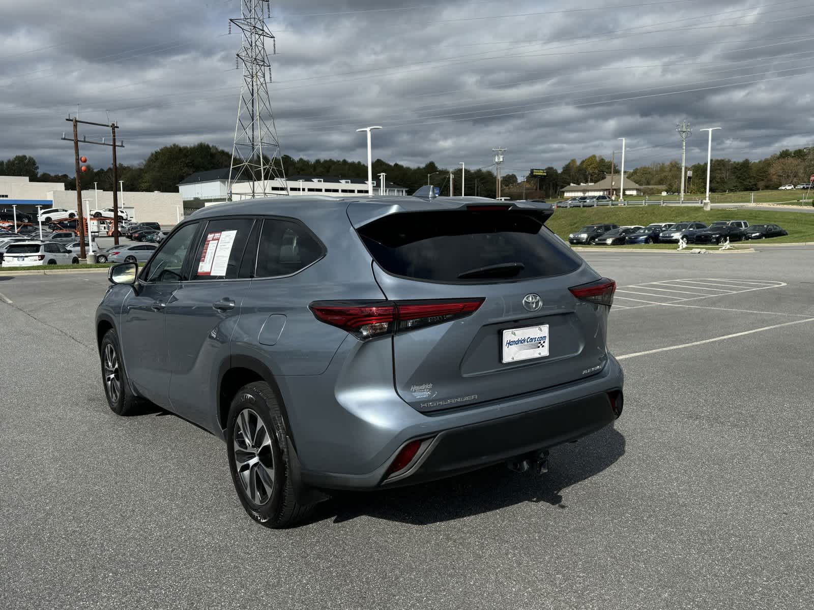 2022 Toyota Highlander XLE 6