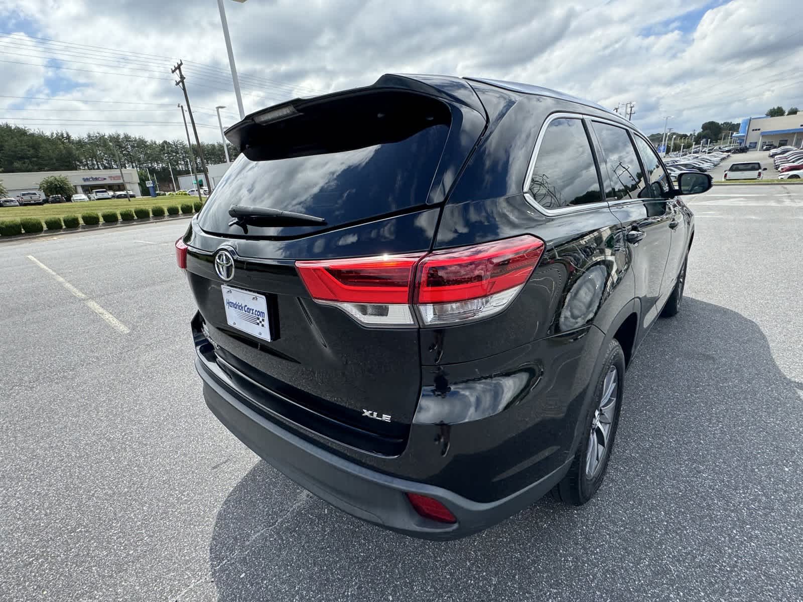 2019 Toyota Highlander XLE 10