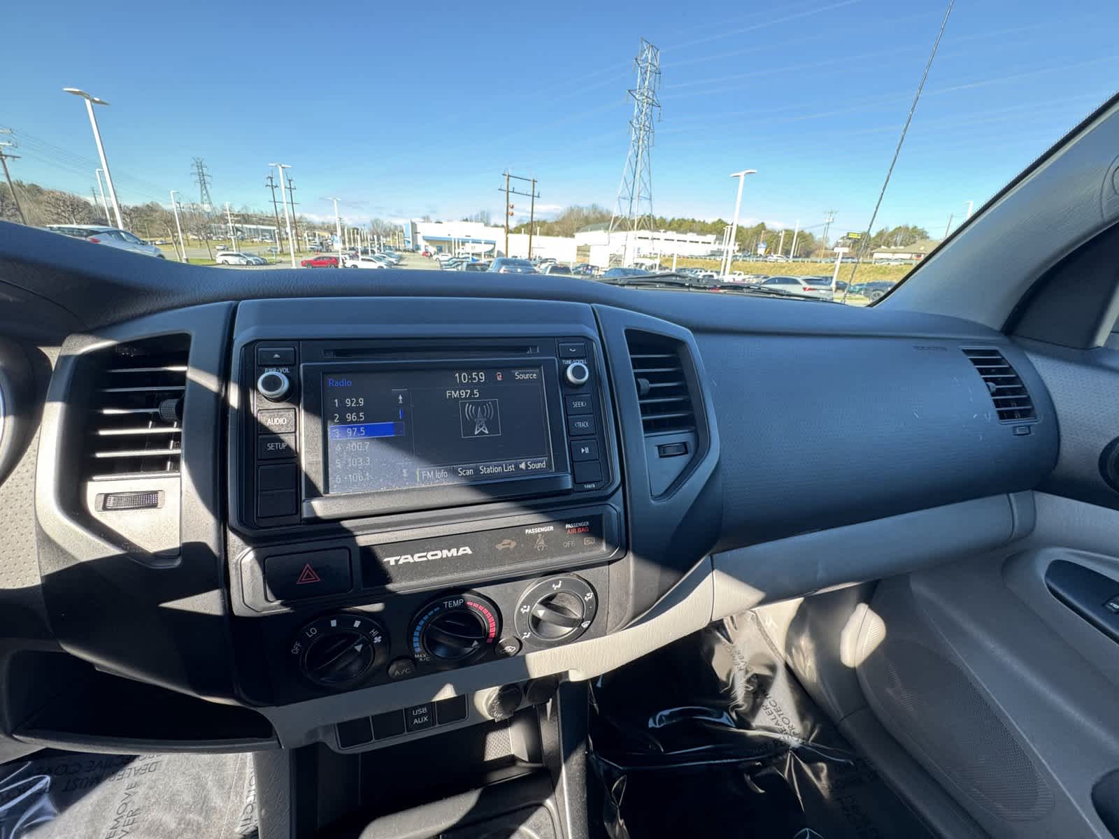 2015 Toyota Tacoma  16