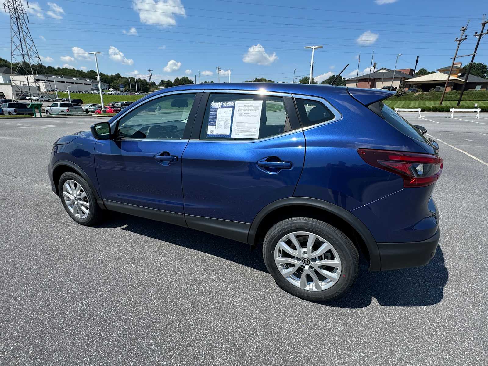 2021 Nissan Rogue Sport S 8