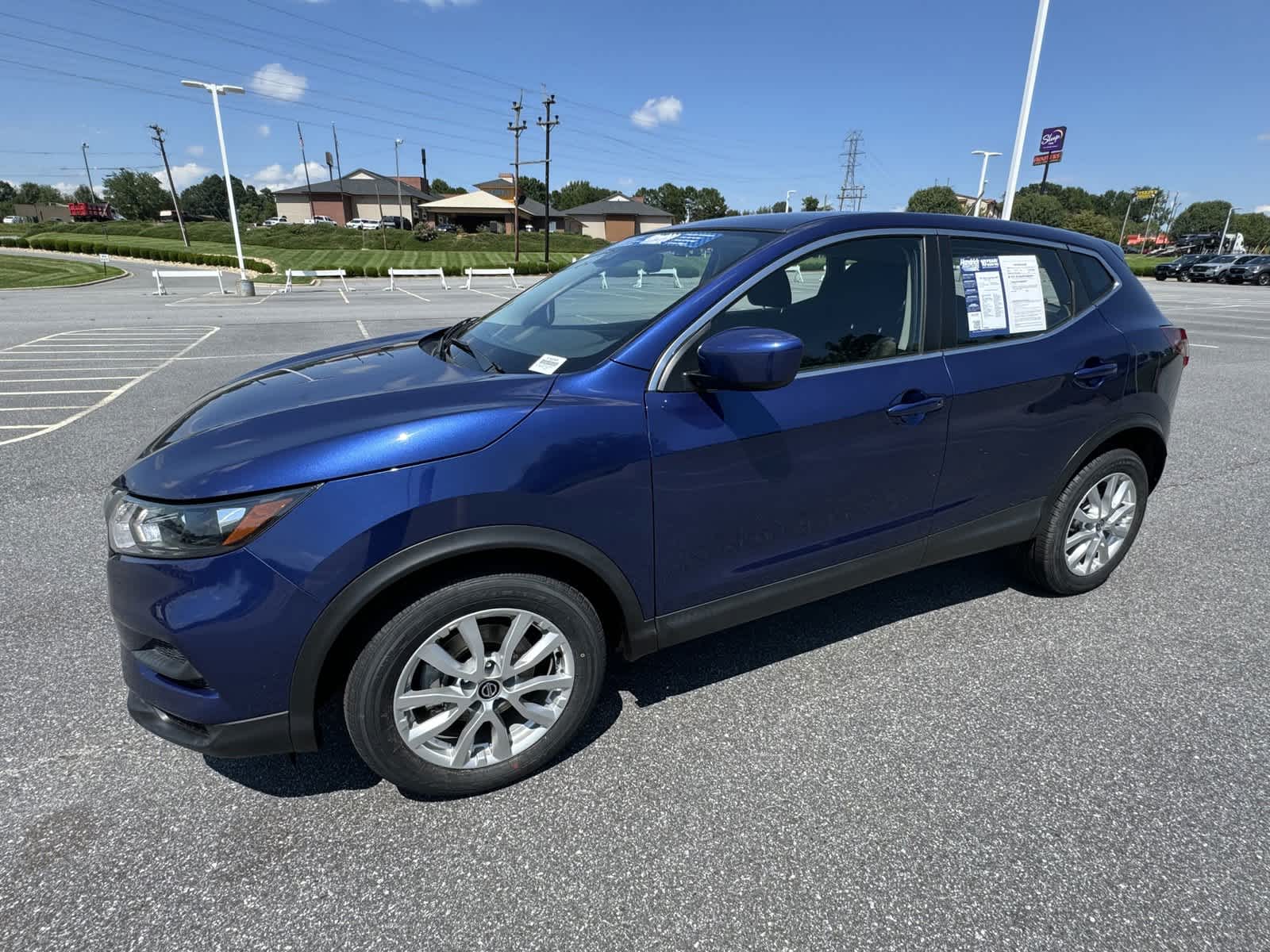 2021 Nissan Rogue Sport S 6