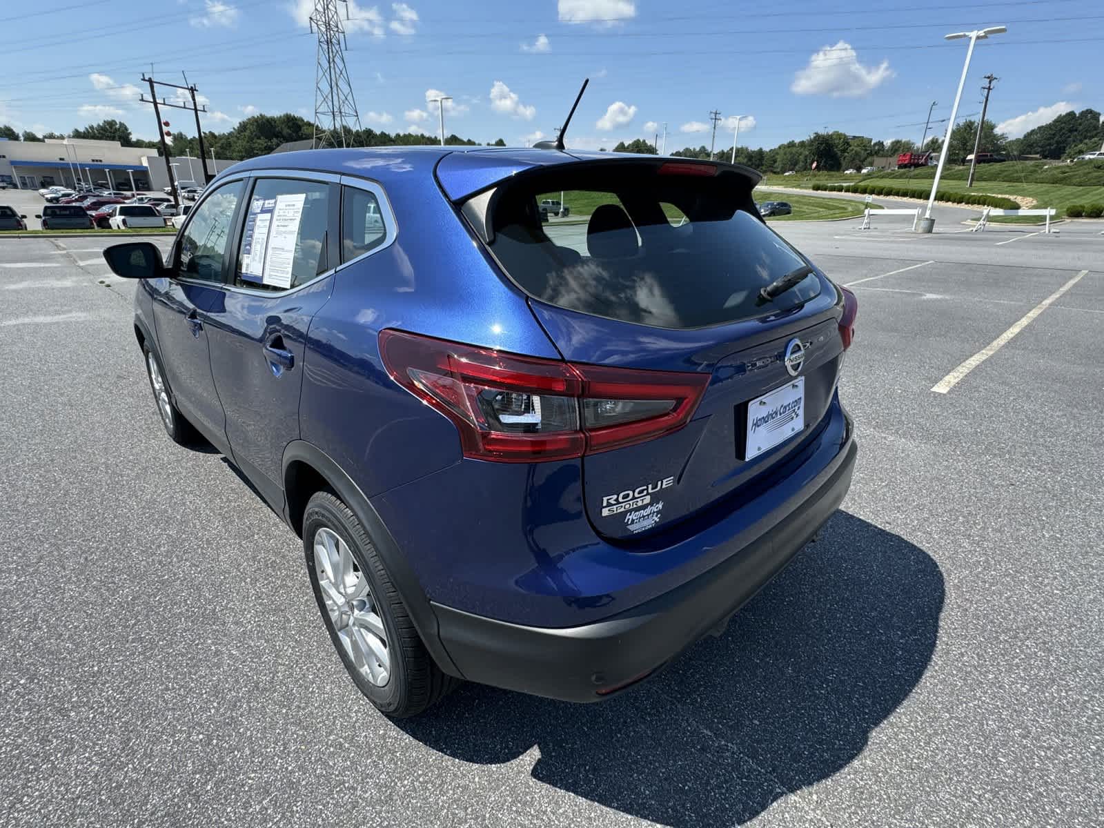 2021 Nissan Rogue Sport S 9