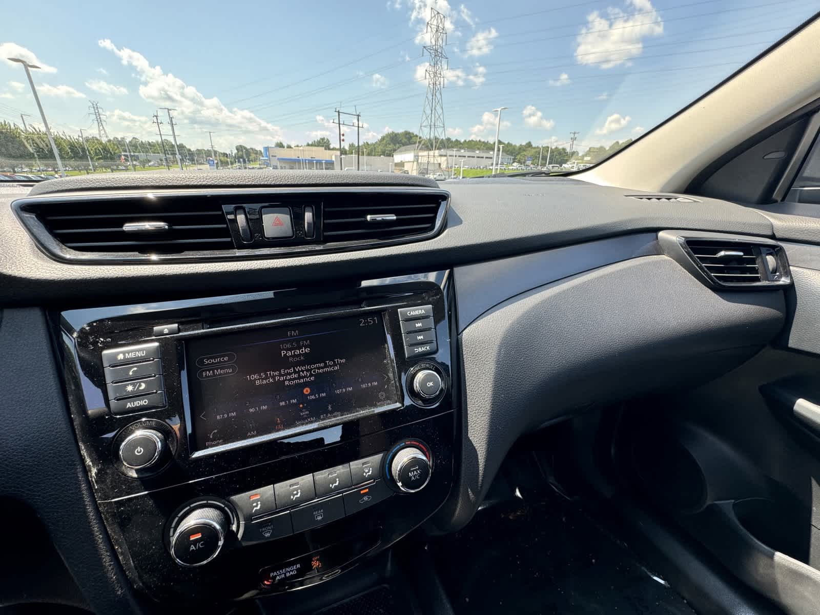 2021 Nissan Rogue Sport S 20