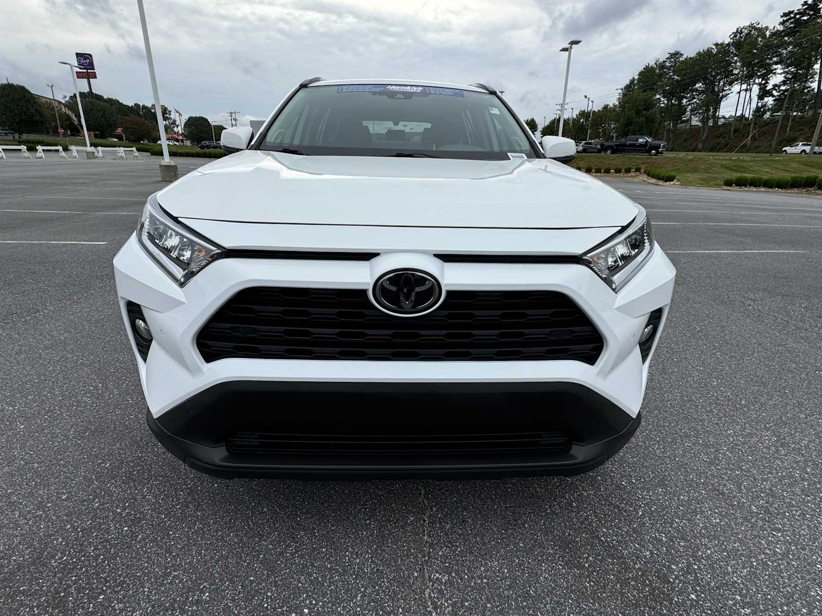 2020 Toyota RAV4 XLE Premium 5