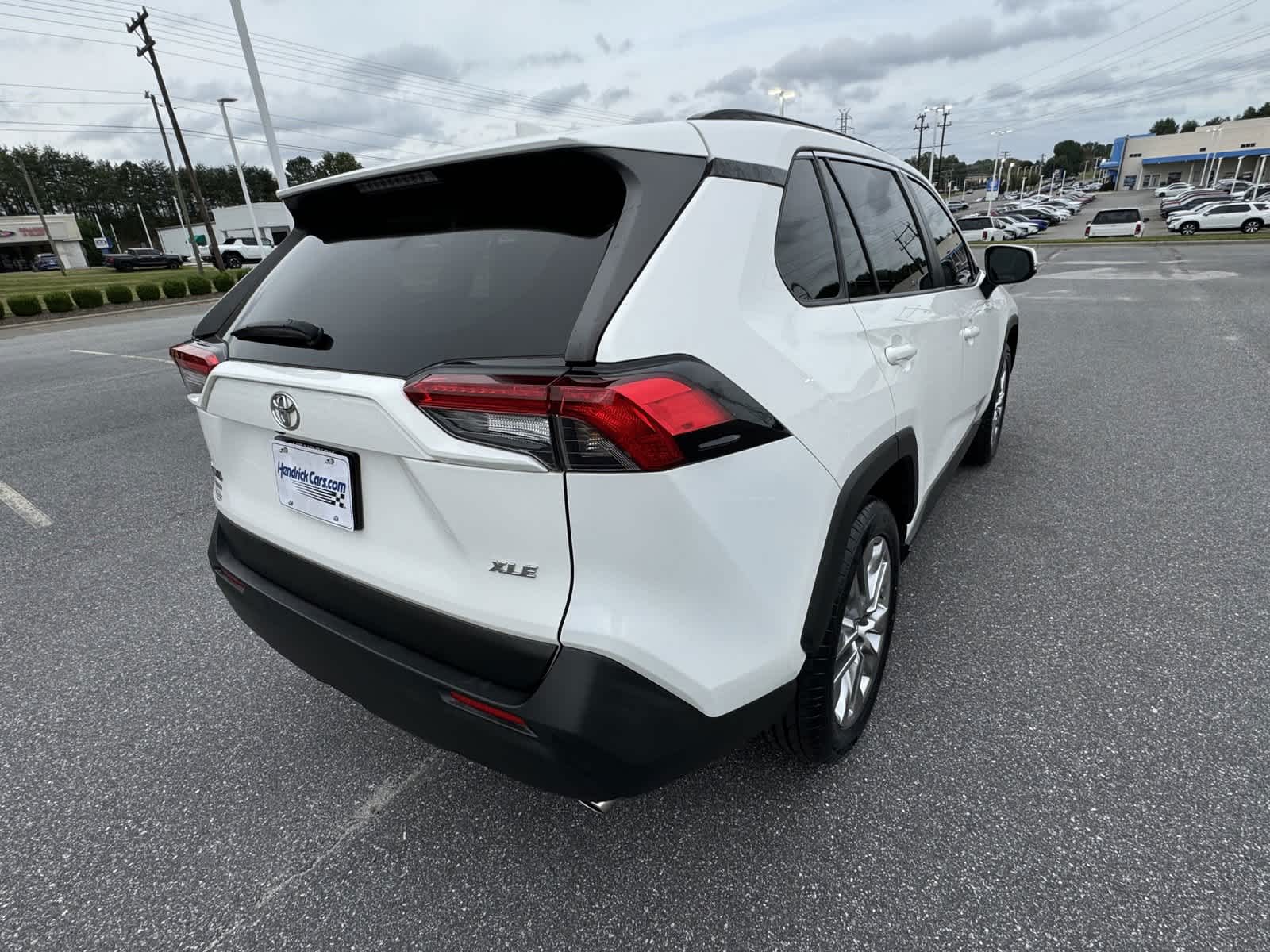 2020 Toyota RAV4 XLE Premium 13