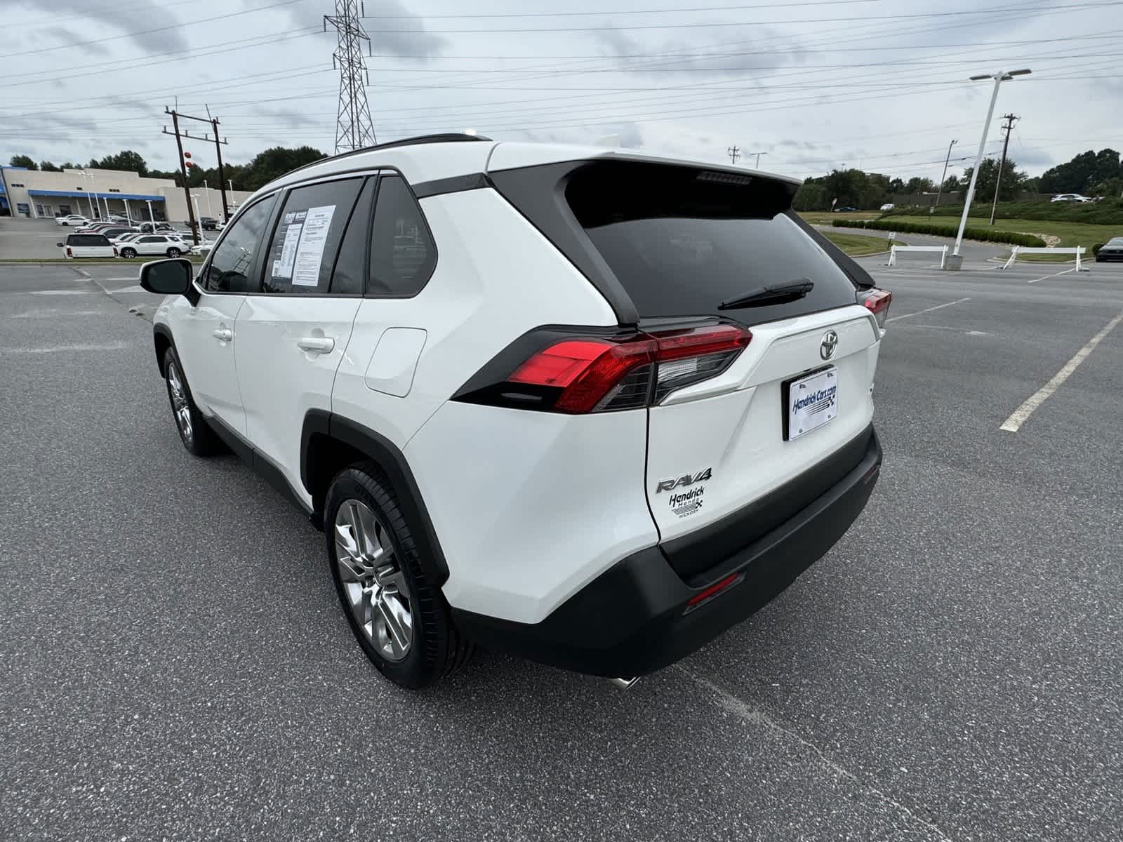 2020 Toyota RAV4 XLE Premium 9