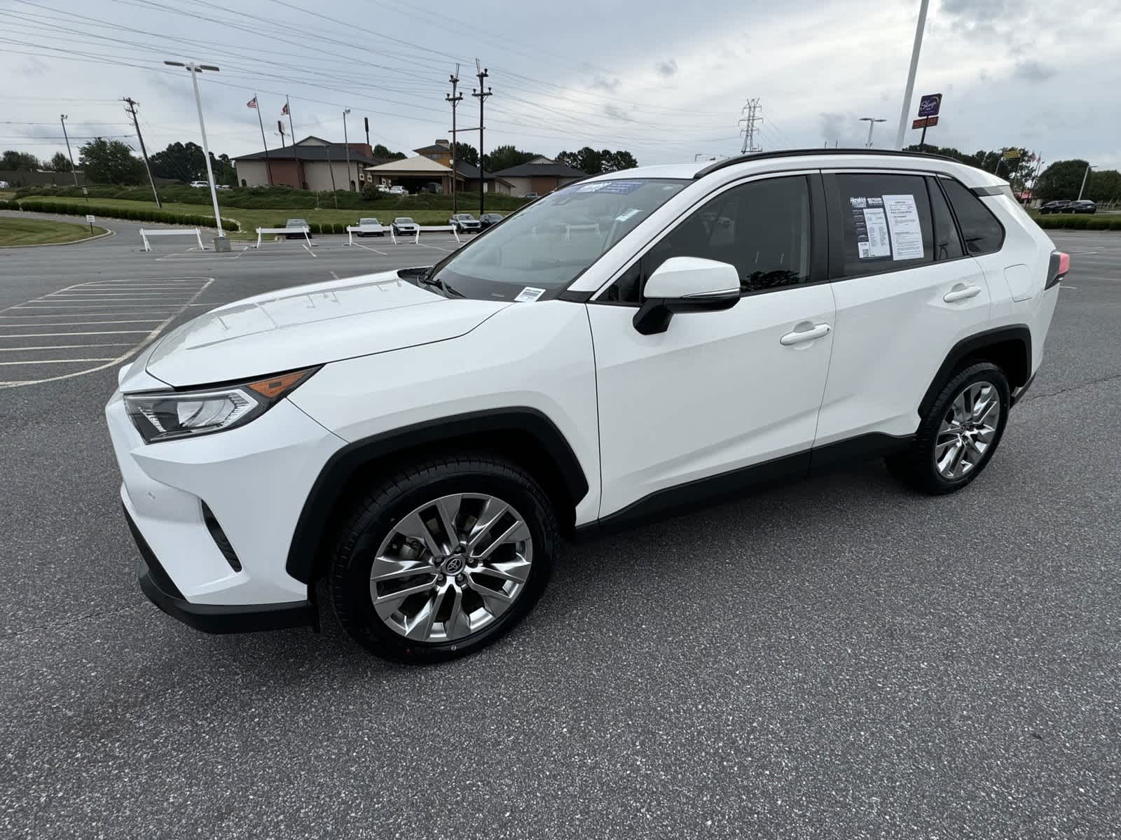 2020 Toyota RAV4 XLE Premium 6