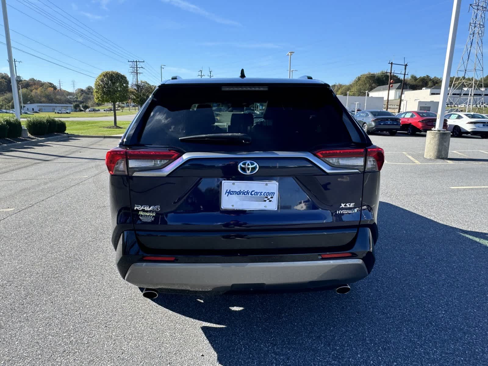 2019 Toyota RAV4 Hybrid XSE 7