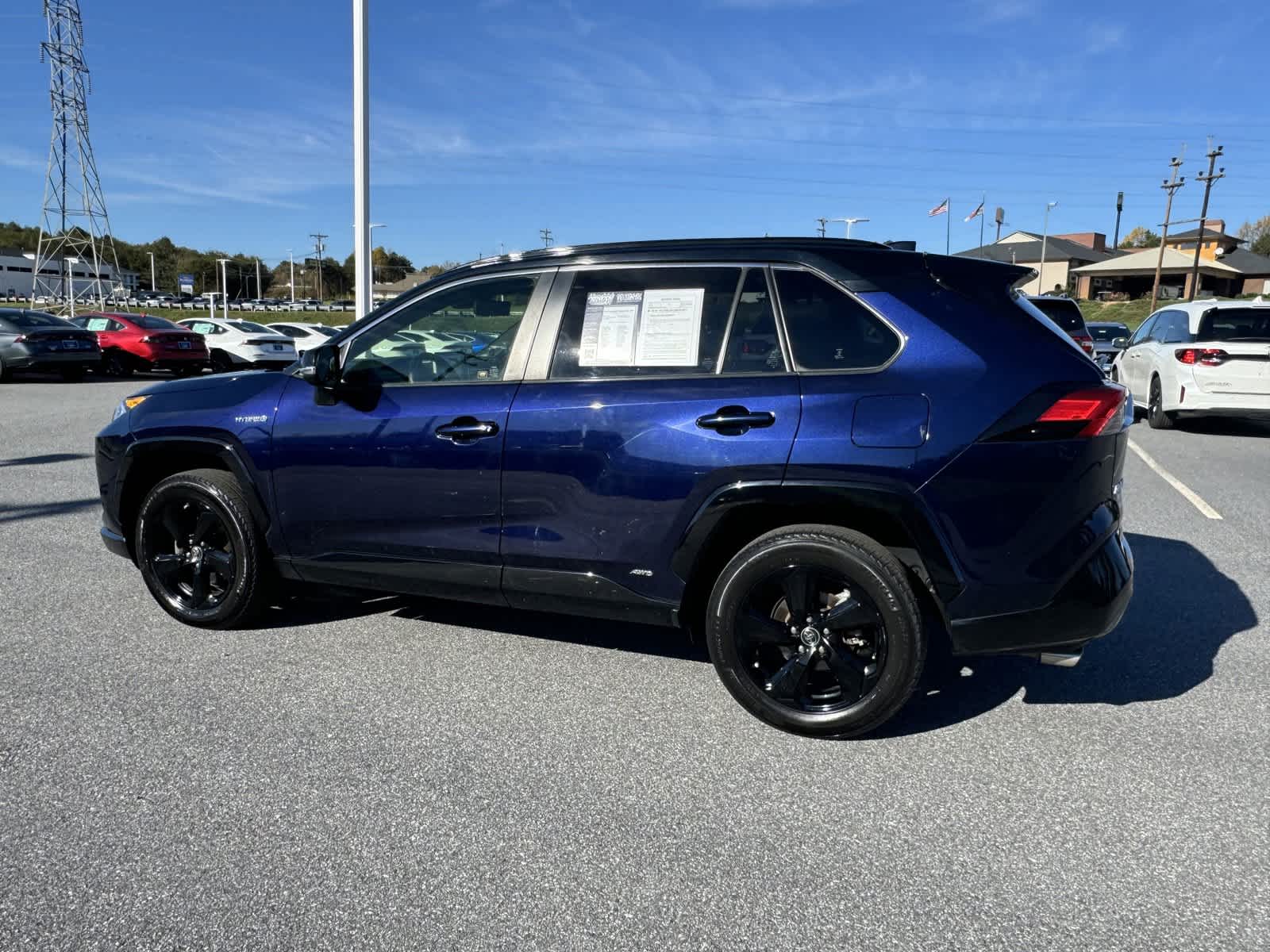 2019 Toyota RAV4 Hybrid XSE 5