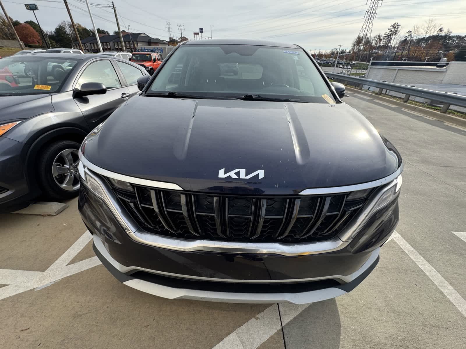 2023 Kia Carnival LX 3