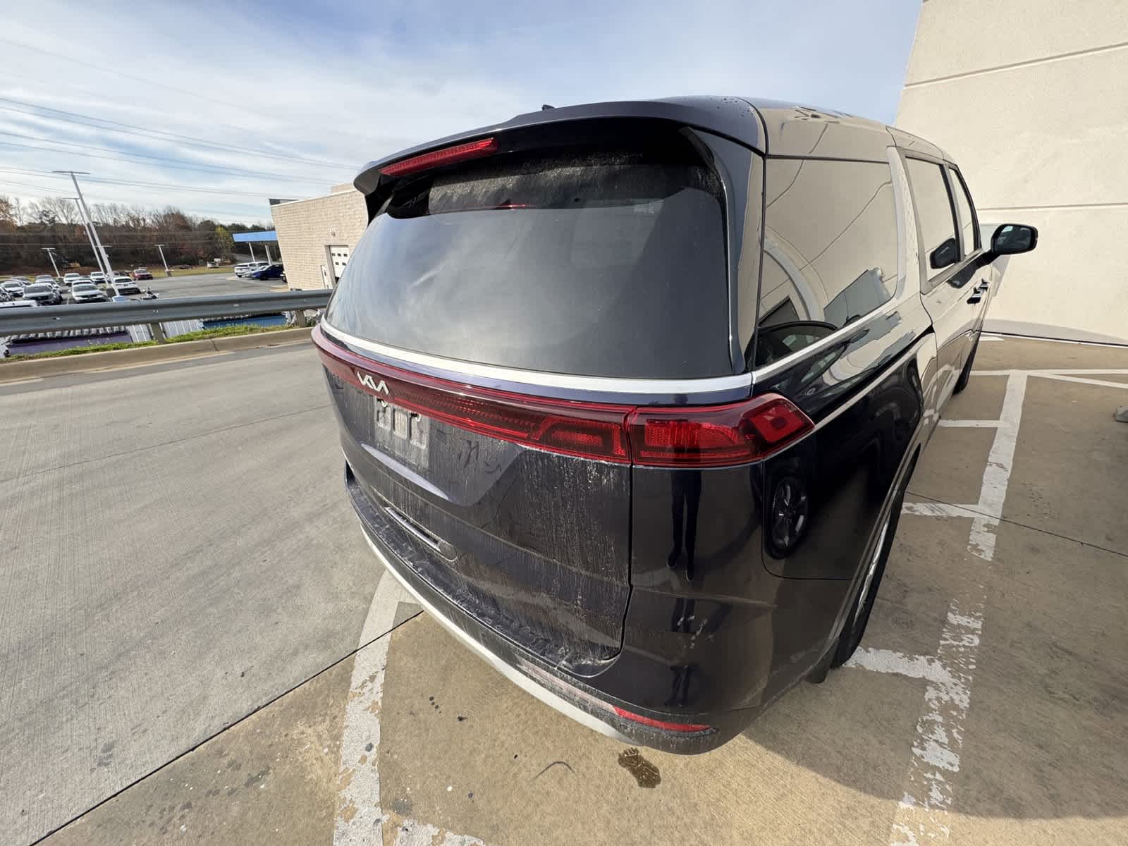 2023 Kia Carnival LX 9