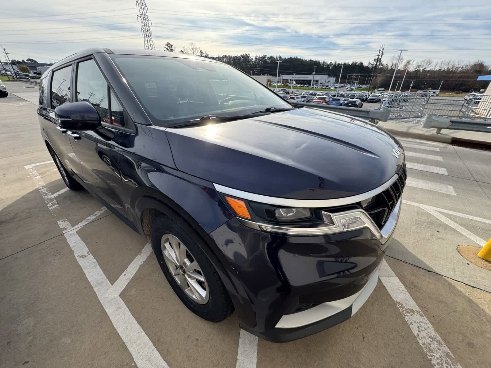 2023 Kia Carnival LX 2