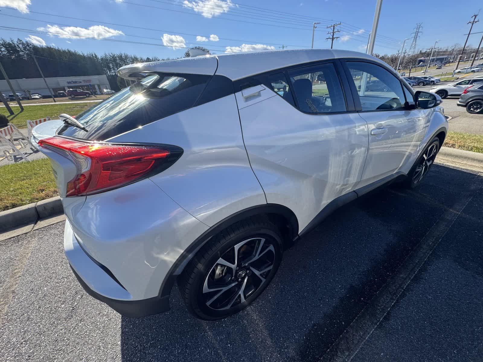 2018 Toyota C-HR XLE 8