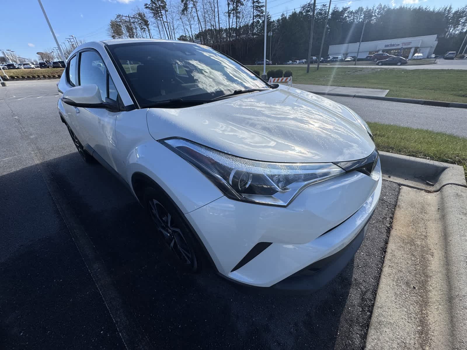 2018 Toyota C-HR XLE 2