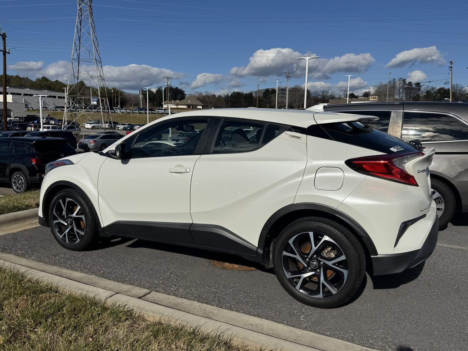 2018 Toyota C-HR XLE 5