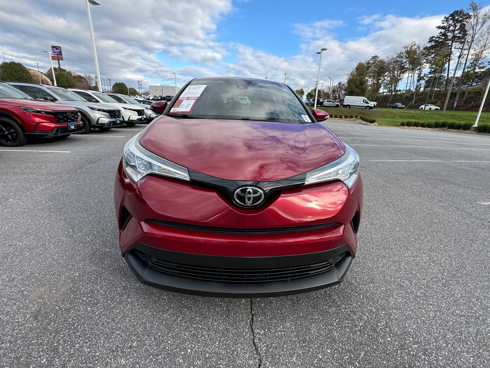 2018 Toyota C-HR XLE 5