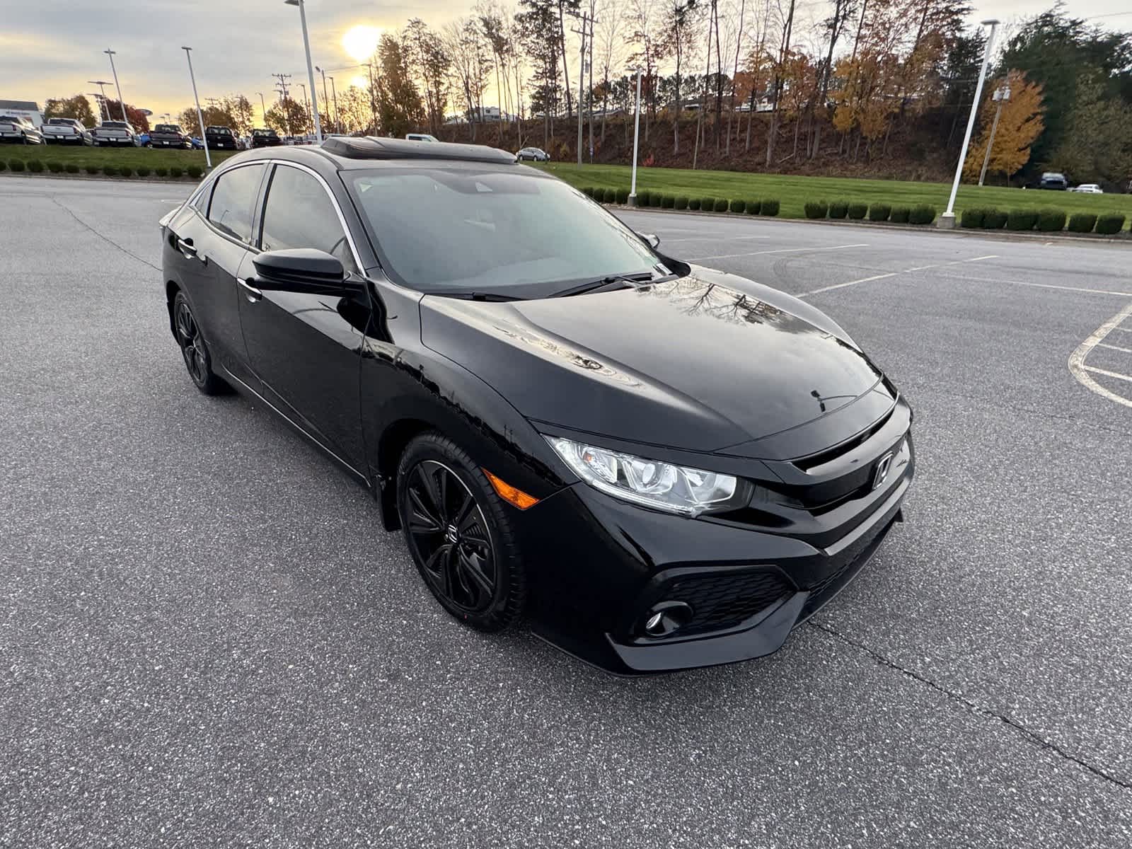 2019 Honda Civic Hatchback EX 10