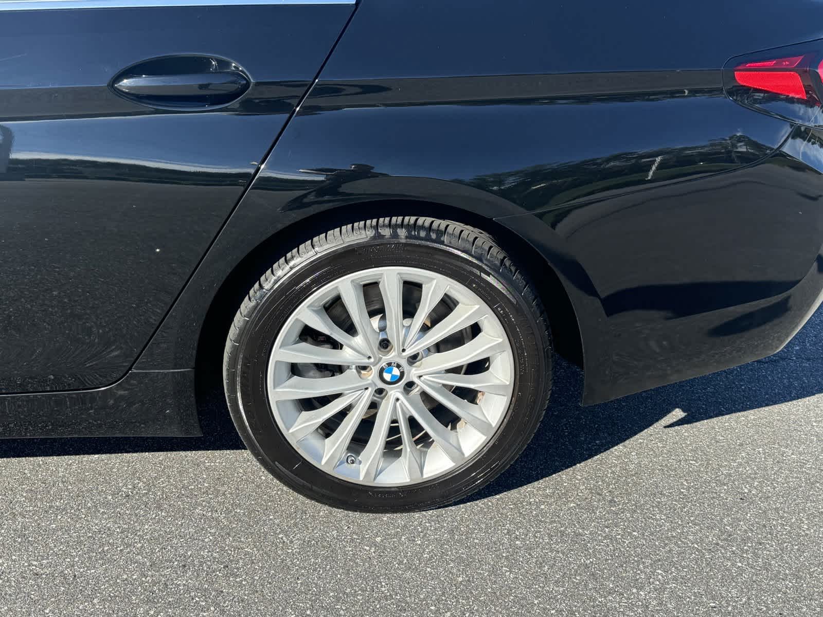 2021 BMW 5 Series 530i xDrive 12