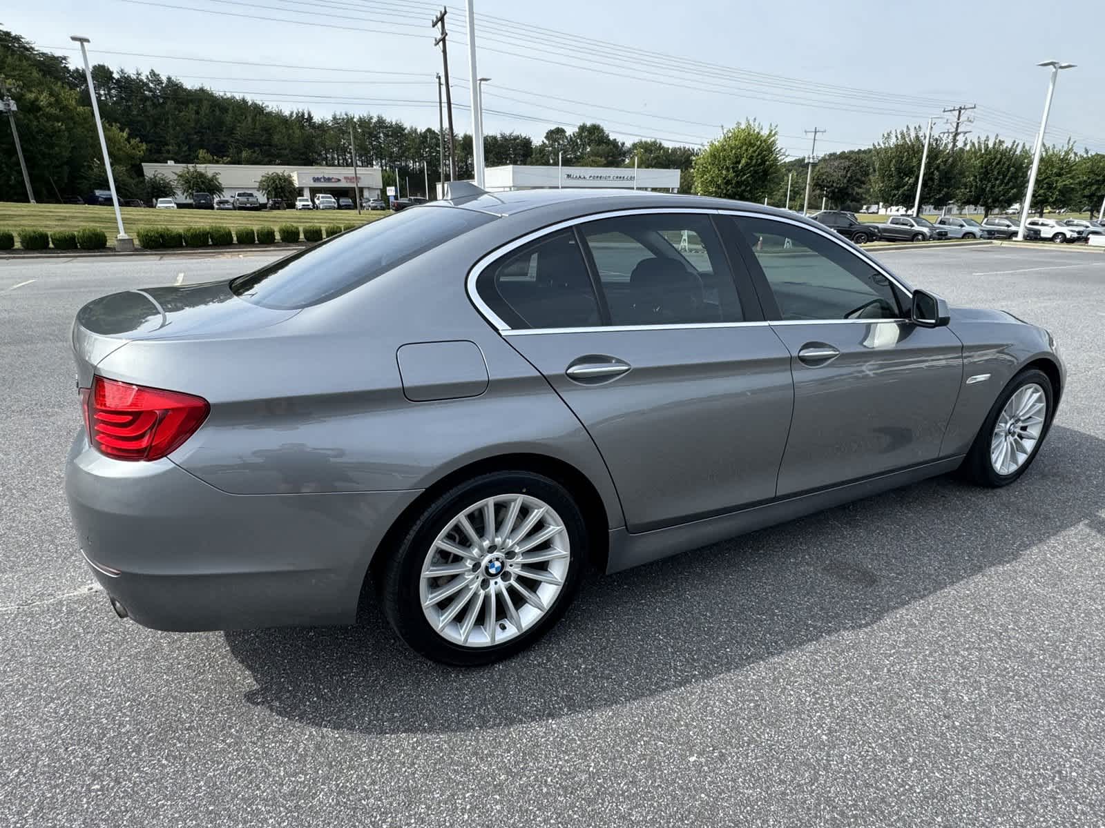 2013 BMW 5 Series 535i 10