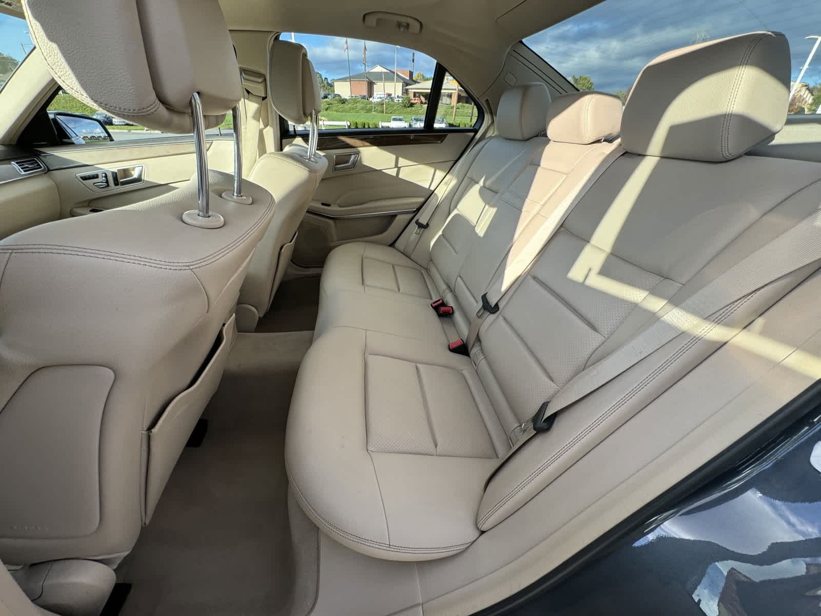 2014 Mercedes-Benz E-Class E 350 Luxury 28