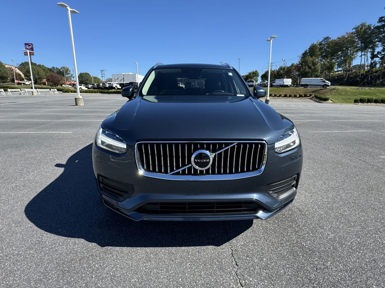 2022 Volvo XC90 Momentum 3