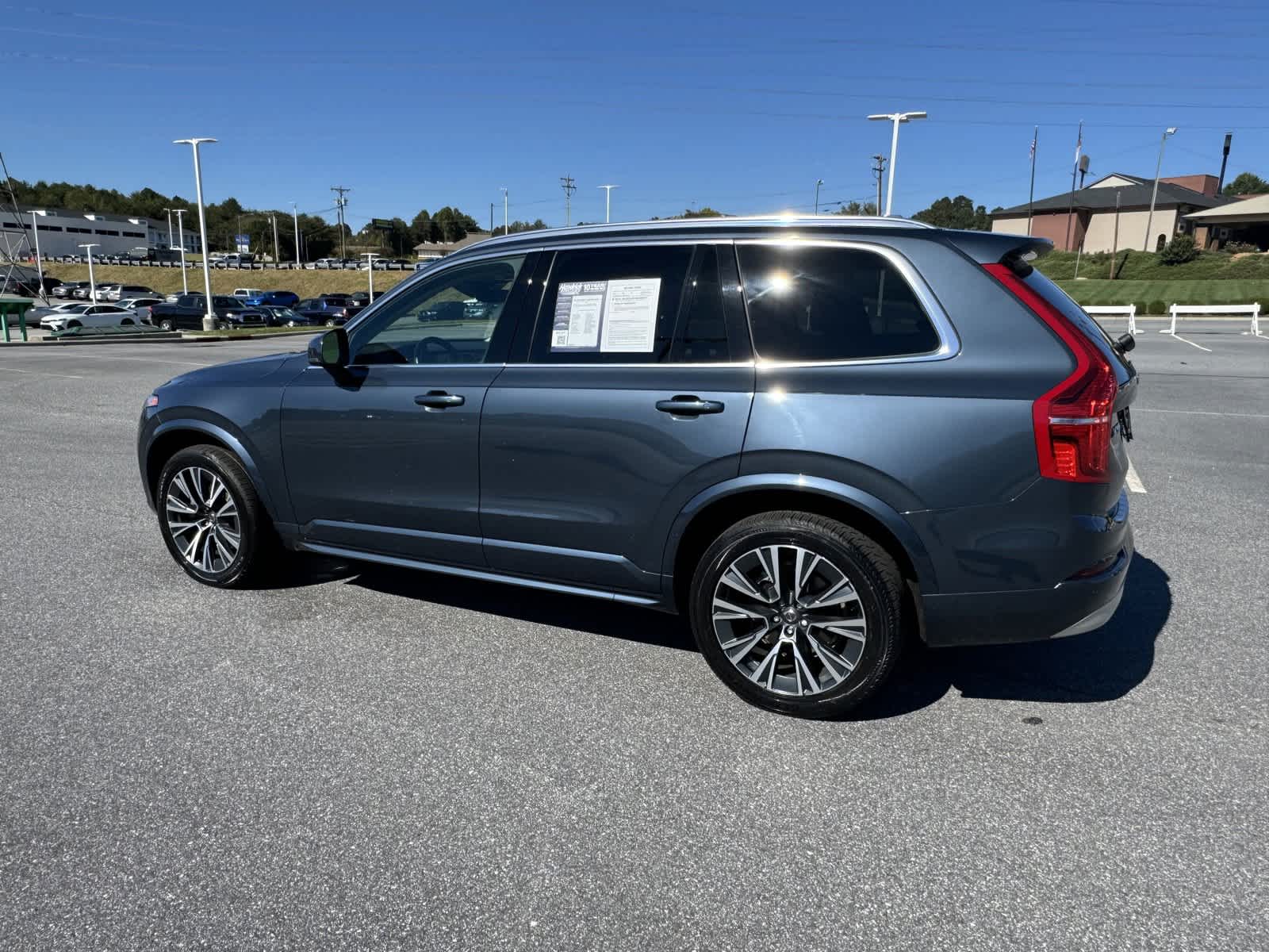 2022 Volvo XC90 Momentum 5